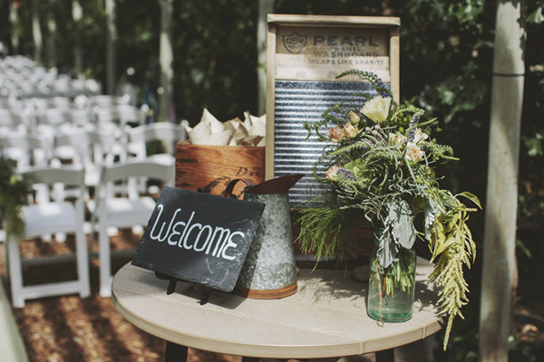 rustic and stylish wedding at Saskatoon Farm in Calgary, Alberta - Rowan Jane Photography | via junebugweddings.com rustic and stylish wedding at Saskatoon Farm in Calgary, Alberta - Rowan Jane Photography | via junebugweddings.com