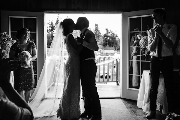 casual rustic wedding in Kent, Washington with photos by ANZA foto + film casual rustic wedding in Kent, Washington with photos by ANZA foto + film