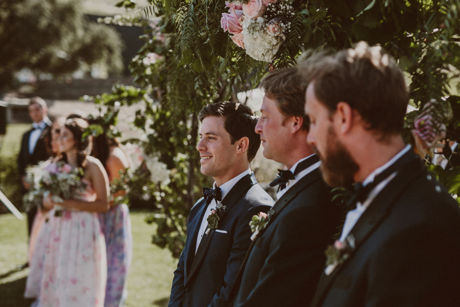 floral-and-feminine-malibu-wedding-at-saddlerock-ranch-16