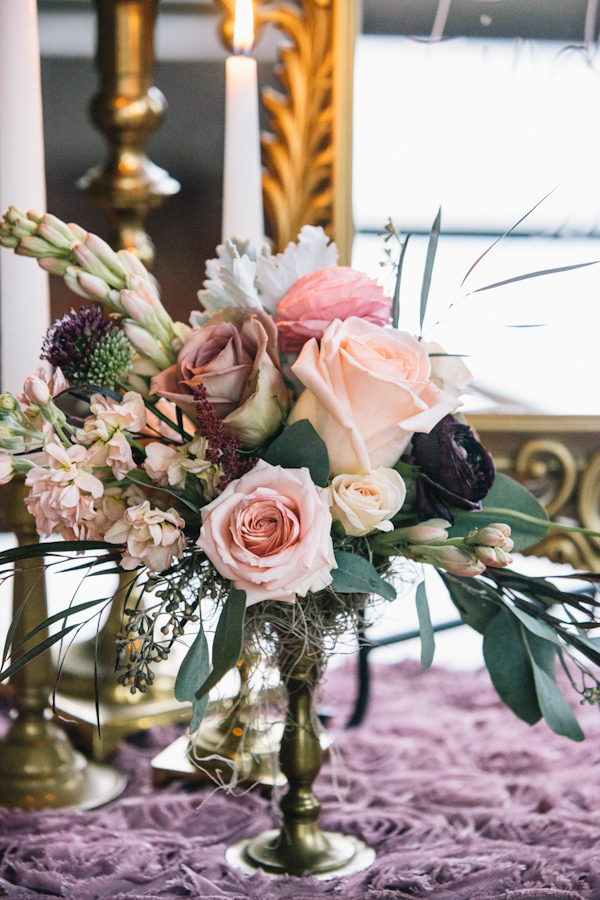 romantic blush and gold wedding inspiration shoot with photos by Vue Photography | via junebugweddings.com romantic blush and gold wedding inspiration shoot with photos by Vue Photography | via junebugweddings.com