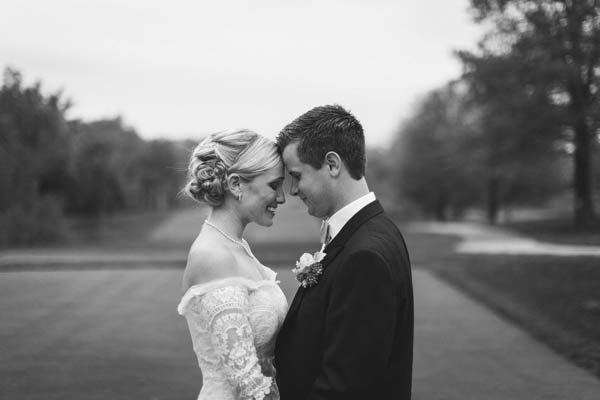 romantic country club wedding couple's portrait, photo by Clay Austin Photography | via junebugweddings.com romantic country club wedding couple's portrait, photo by Clay Austin Photography | via junebugweddings.com