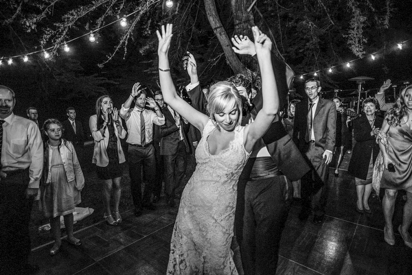 wedding at Private Estate in Big Sur, California, photos by Mott Visuals Wedding | via junebugweddings.com wedding at Private Estate in Big Sur, California, photos by Mott Visuals Wedding | via junebugweddings.com
