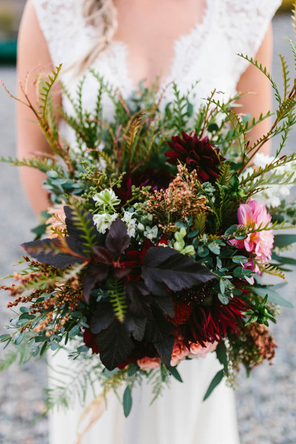 Winter-Elopement-Inspiration-at-Eklunta-Lake-Kristian-Lynae-Photography-11