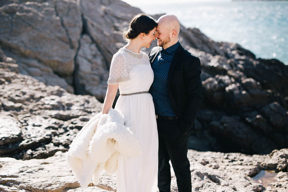 Chilly-Waterfront-Engagement-Near-Marseille-Laurent-Brouzet (8 of 24)