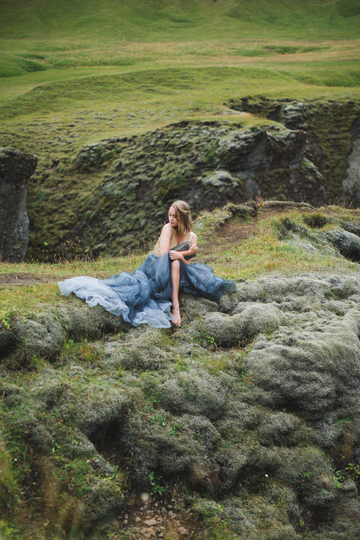 beautifully-wild-iceland-bridal-inspiration-8