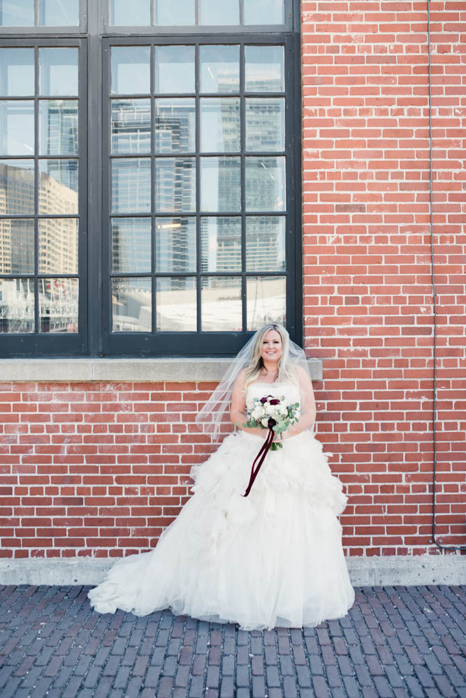Vintage-Rustic-Wedding-at-Steam-Whistle-Brewery-Love-by-Lynzie-Events (8 of 24)