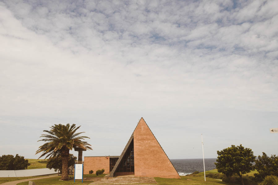 bondi-beach-wedding-with-vintage-australian-vibes-12