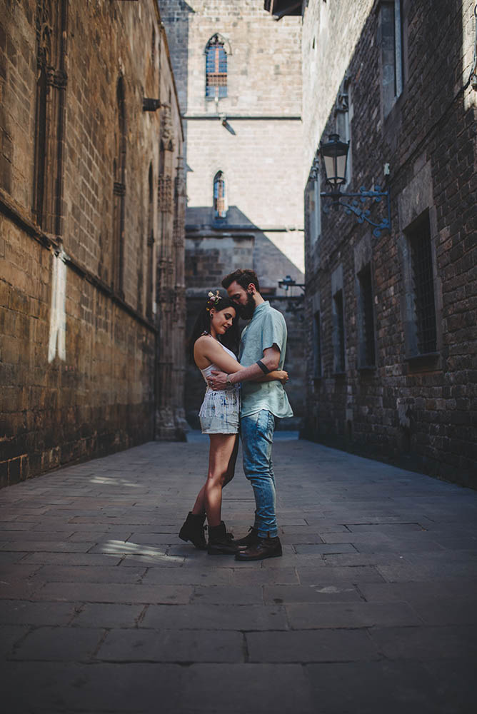 Edgy-Spanish-Engagement-Shoot-in-Barcelona-Dallas-Kolotylo-Photography (27 of 27)