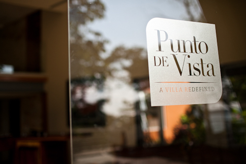 wedding at Punto De Vista with photos by A Brit and a Blonde | junebugweddings.com wedding at Punto De Vista with photos by A Brit and a Blonde | junebugweddings.com