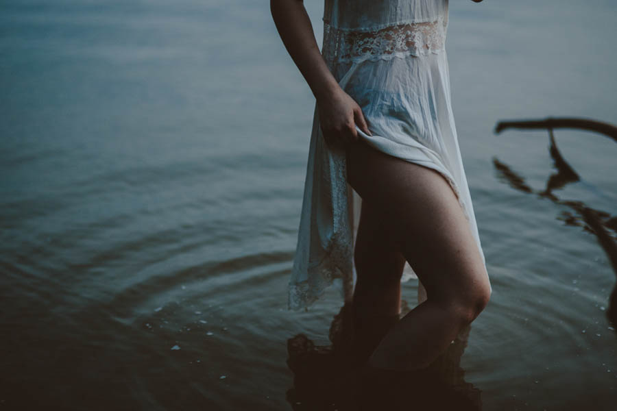 Artistic-Boudoir-Session-in-Ohio-The-Wayfarers-Photography (12 of 22)