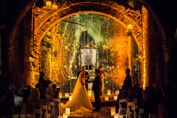 destination wedding at the Hacienda Uayamon in Campeche, Mexico, photo by Aaron Morris of Chrisman Studios | via junebugweddings.com destination wedding at the Hacienda Uayamon in Campeche, Mexico, photo by Aaron Morris of Chrisman Studios | via junebugweddings.com