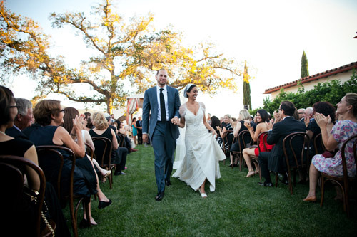 bohemian, exotic wedding at Ojai Valley Inn & Spa from Kristin Banta Events. Photos by Della Chen Photography | via junebugweddings.com bohemian, exotic wedding at Ojai Valley Inn & Spa from Kristin Banta Events. Photos by Della Chen Photography | via junebugweddings.com