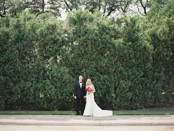 navy and pink nautical wedding at White Bear Yacht Club, Minnesota, photos by Geneoh Photography navy and pink nautical wedding at White Bear Yacht Club, Minnesota, photos by Geneoh Photography