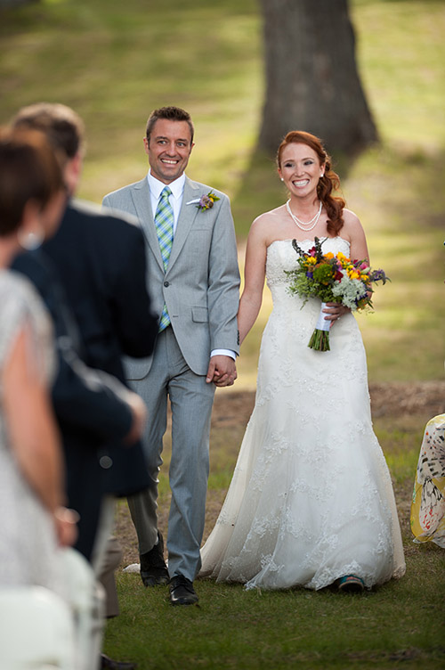 rustic, relaxed Lake Tahoe wedding from Felicia Events and Theilen Photography | via junebugweddings.com rustic, relaxed Lake Tahoe wedding from Felicia Events and Theilen Photography | via junebugweddings.com
