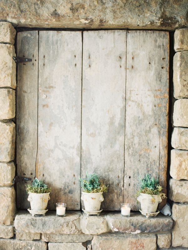 romantic pastoral wedding on a Tennessee farm with photos by Erich McVey | via junebugweddings.com romantic pastoral wedding on a Tennessee farm with photos by Erich McVey | via junebugweddings.com