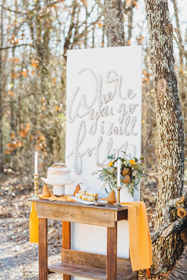 agate-slice-ceremony-backdrop-white-sparrow-blooming-house-creative-24-600x900
