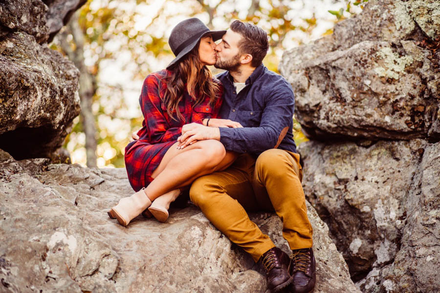 Rock-Climbing-Engagement-in-the-Shenandoah-Virginia-Mountains-Steven-Dray-14