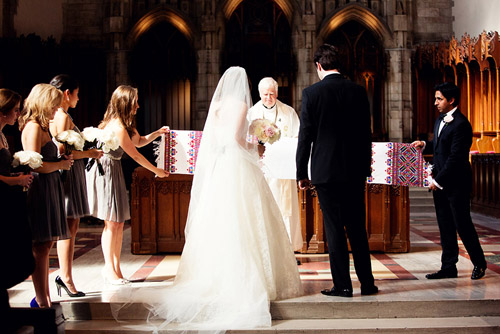 chic and stylish Chicago wedding at The Trump Hotel & Tower, photos by Olivia Leigh Photographie | via junebugweddings.com chic and stylish Chicago wedding at The Trump Hotel & Tower, photos by Olivia Leigh Photographie | via junebugweddings.com