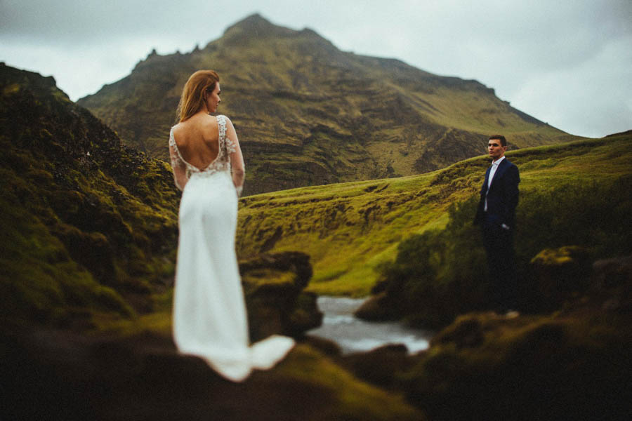 crazy-passionate-icelandic-wedding-adventure-maciej-suwalowski-44