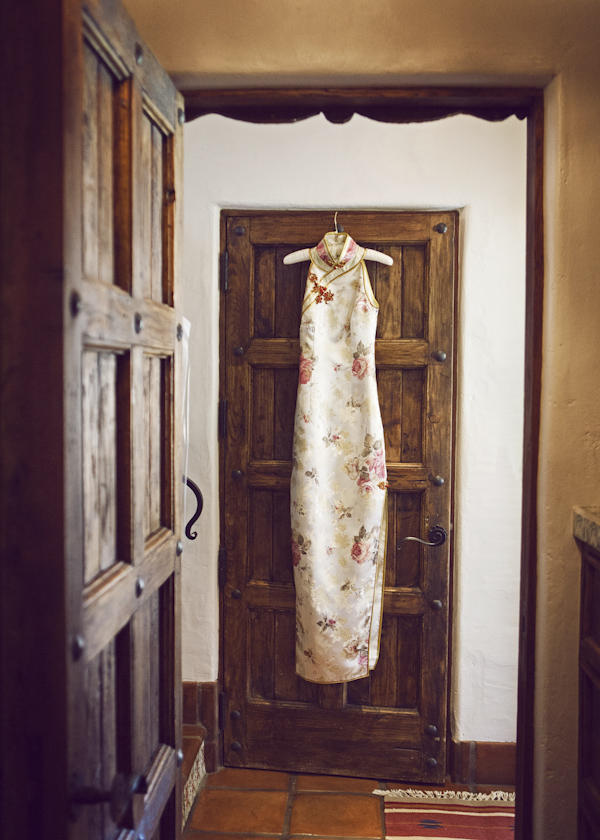 blush, ivory and pink wedding at Hummingbird Nest Ranch, California - Photo by Duke Photography | via junebugweddings.com blush, ivory and pink wedding at Hummingbird Nest Ranch, California - Photo by Duke Photography | via junebugweddings.com
