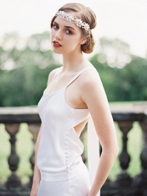 1920's inspired bridal hair accessories from Enchanted Atelier | via junebugweddings.com 1920's inspired bridal hair accessories from Enchanted Atelier | via junebugweddings.com