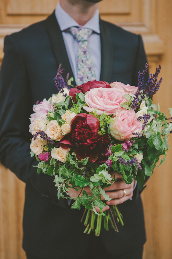 intimate destination wedding in Paris, photo by Ophelia and Romeo Photographers | via junebugweddings.com intimate destination wedding in Paris, photo by Ophelia and Romeo Photographers | via junebugweddings.com