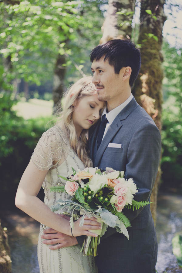 wedding first look portraits, photo by Terra Lange Photography | via junebugweddings.com soft and intimate first look portrait