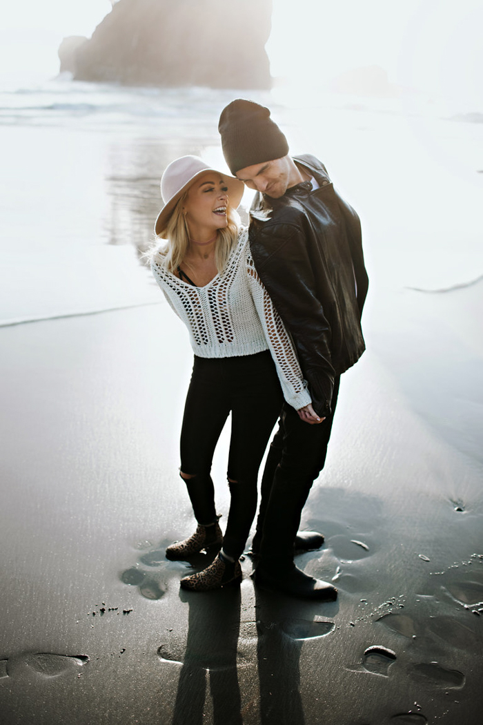 stylish-engagement-photos-on-second-beach-9