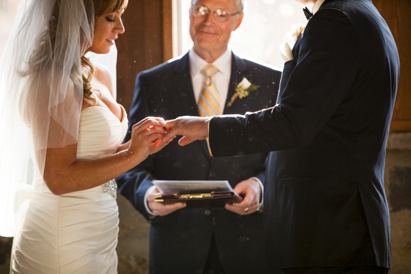 peach, coral, grey wedding at Swiftwater Cellars, photo by La Vie Photography | via junebugweddings.com peach, coral, grey wedding at Swiftwater Cellars, photo by La Vie Photography | via junebugweddings.com