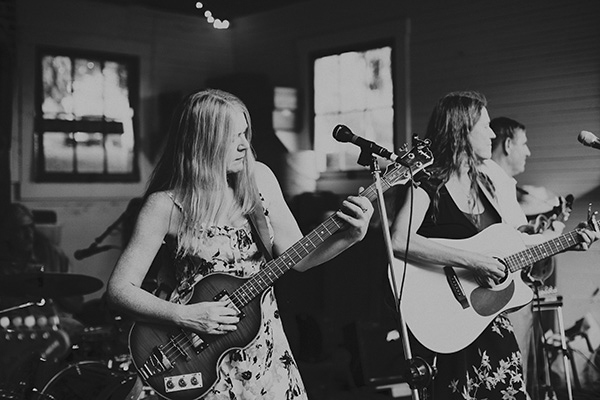 rustic wedding at Woodstock Farm in Bellingham, Washington, photos by Michel M. Waite Photography | via junebugweddings.com rustic wedding at Woodstock Farm in Bellingham, Washington, photos by Michel M. Waite Photography | via junebugweddings.com
