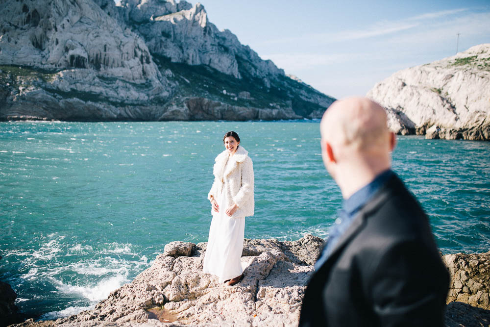 Chilly-Waterfront-Engagement-Near-Marseille-Laurent-Brouzet (5 of 24)