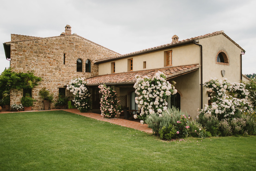 your-jaw-is-going-to-drop-when-you-see-this-gorgeous-tuscan-elopement-1