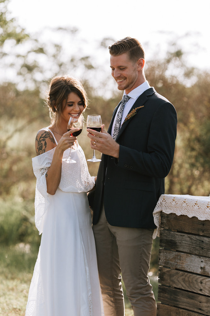 we-have-a-feeling-this-fall-wedding-inspiration-is-exactly-what-youre-looking-for-4
