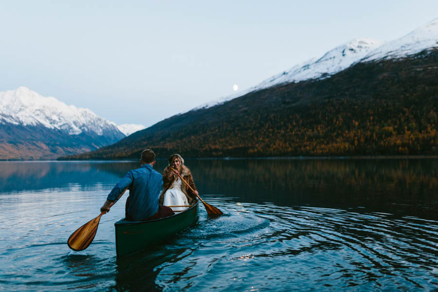 Winter-Elopement-Inspiration-at-Eklunta-Lake-Kristian-Lynae-Photography-18