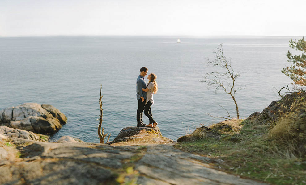 Laidback-Lighthouse-Park-Engagement-Photos-Mathias-Fast-35