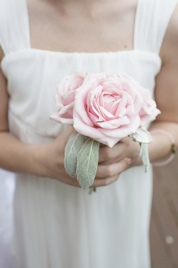 grey and cream wedding at The Historic Rice Mill, Charleston, South Carolina - photo by Paige Winn Photo | via junebugweddings.com grey and cream wedding at The Historic Rice Mill, Charleston, South Carolina - photo by Paige Winn Photo | via junebugweddings.com