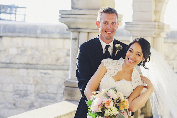 traditional and timeless bridal style, photo by Christina Carroll Photography | via junebugweddings.com traditional and timeless bridal style, photo by Christina Carroll Photography | via junebugweddings.com