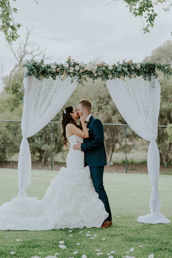 rustic-aussie-wedding-at-old-broadwater-farm-with-an-epic-heli-ride-life-photography-19