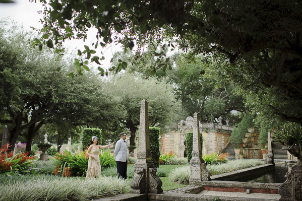vintage wedding at Vizcaya Museum and Gardens, Florida, photo by Maloman Studios | via junebugweddings.com vintage wedding at Vizcaya Museum and Gardens, Florida, photo by Maloman Studios | via junebugweddings.com