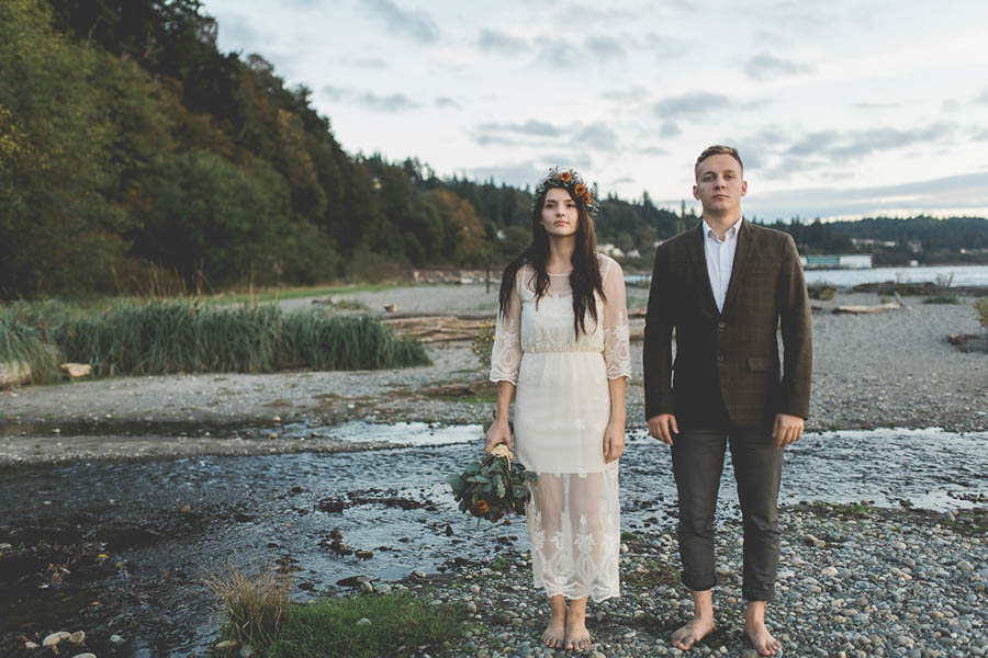 Wild-and-Natural-Engagement-Photos-at-Meadowdale-Beach-Park-Irinart-47
