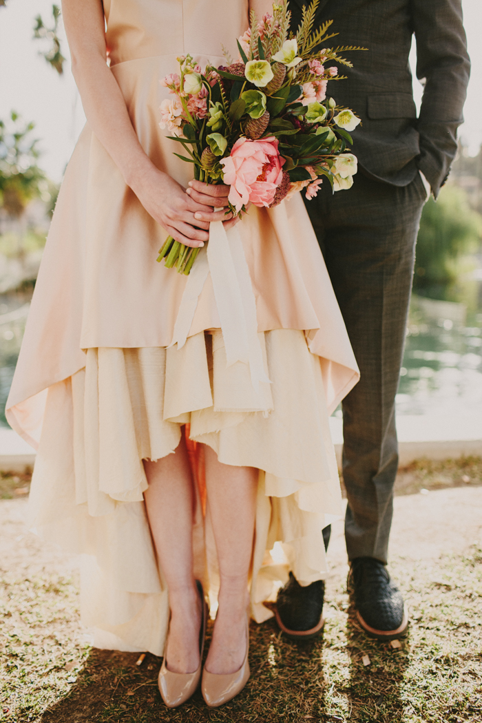 creative-blush-wedding-inspiration-at-echo-park-lake-14