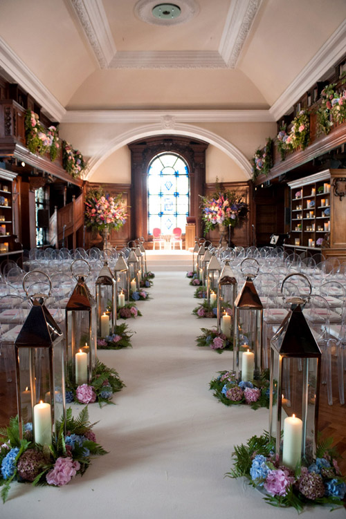 London wedding at Battersea Power Station by MarkNiemierko, photos by Jeremy Enness | via junebugweddings.com London wedding at Battersea Power Station by MarkNiemierko, photos by Jeremy Enness | via junebugweddings.com