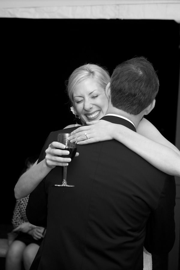 Black, white, and gold wedding at Austin Museum of Art in Austin, Texas, photos by Ashley Garmon Photography | via junebugweddings.com Black, white, and gold wedding at Austin Museum of Art in Austin, Texas, photos by Ashley Garmon Photography | via junebugweddings.com