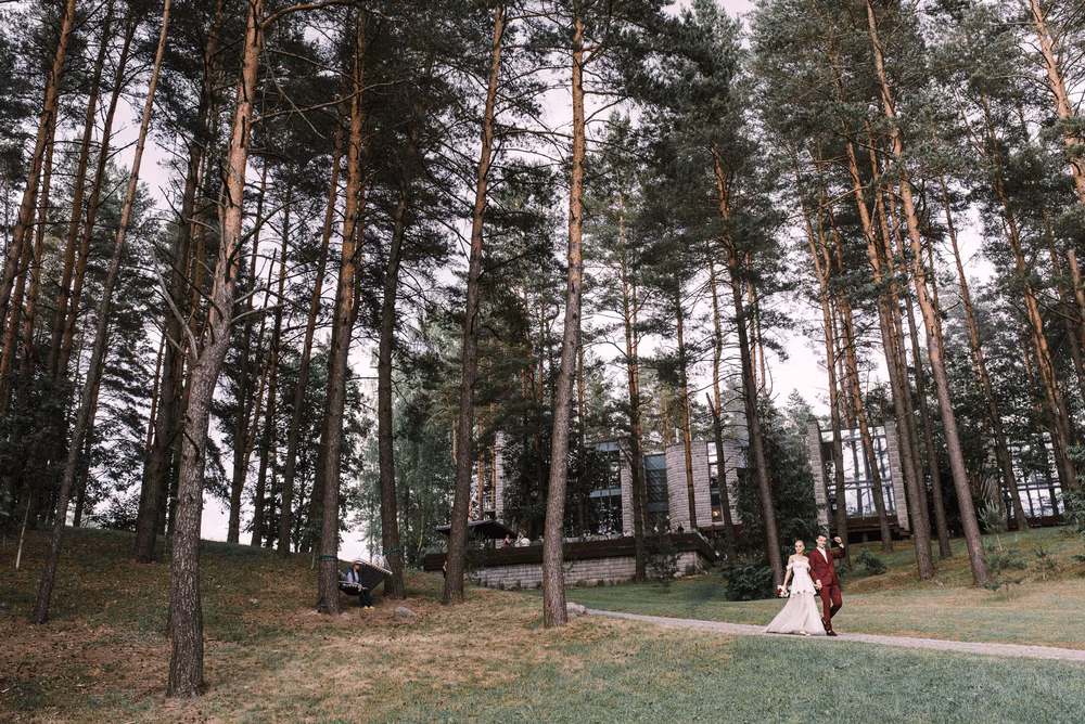 Fashionable-White-Marsala-Wedding-Lithuania-Linas-Dambrauskas-Photography-44