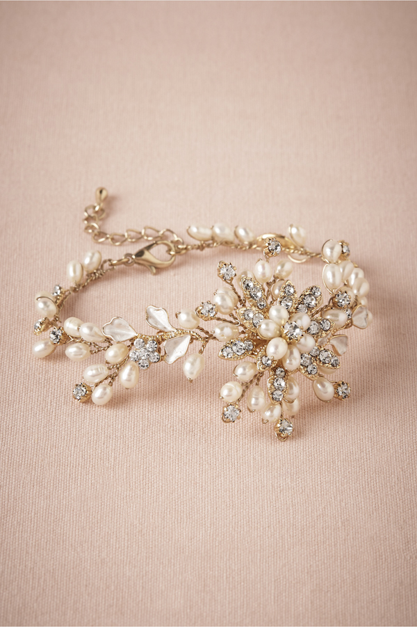 how to get the perfect bohemian bride look with BHLDN | via junebugweddings.com