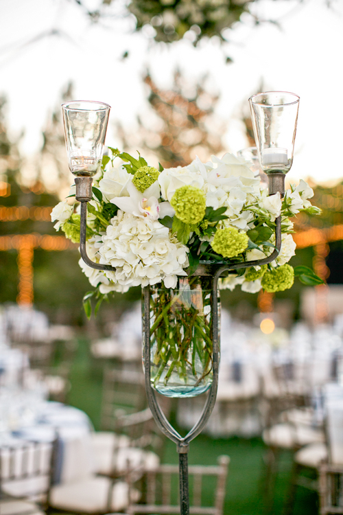 grey and coral wedding at Paradise Valley Country Club in Arizona with Photos by Jennifer Bowen Photography | via junebugweddings.com grey and coral wedding at Paradise Valley Country Club in Arizona with Photos by Jennifer Bowen Photography | via junebugweddings.com