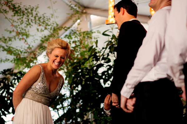 glittery gold bridal style, photo by Stark Photography | via junebugweddings.com glittery gold bridal style, photo by Stark Photography | via junebugweddings.com