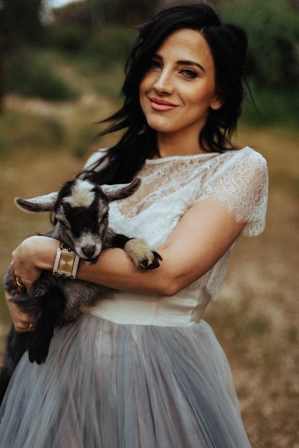 naturally-beautiful-pioneer-farms-wedding-in-warwick-new-york-8