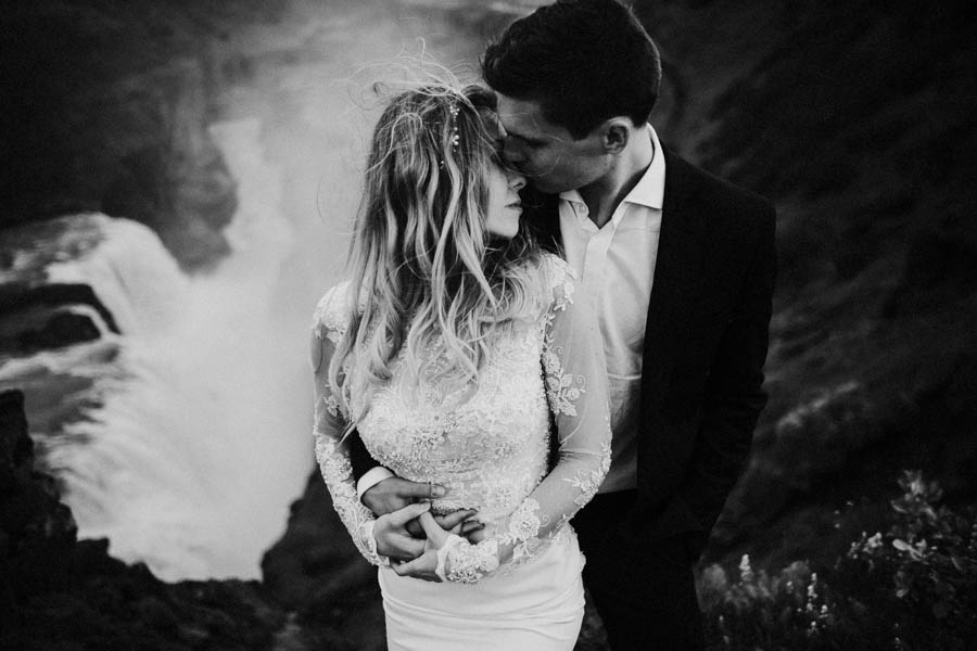 crazy-passionate-icelandic-wedding-adventure-maciej-suwalowski-20