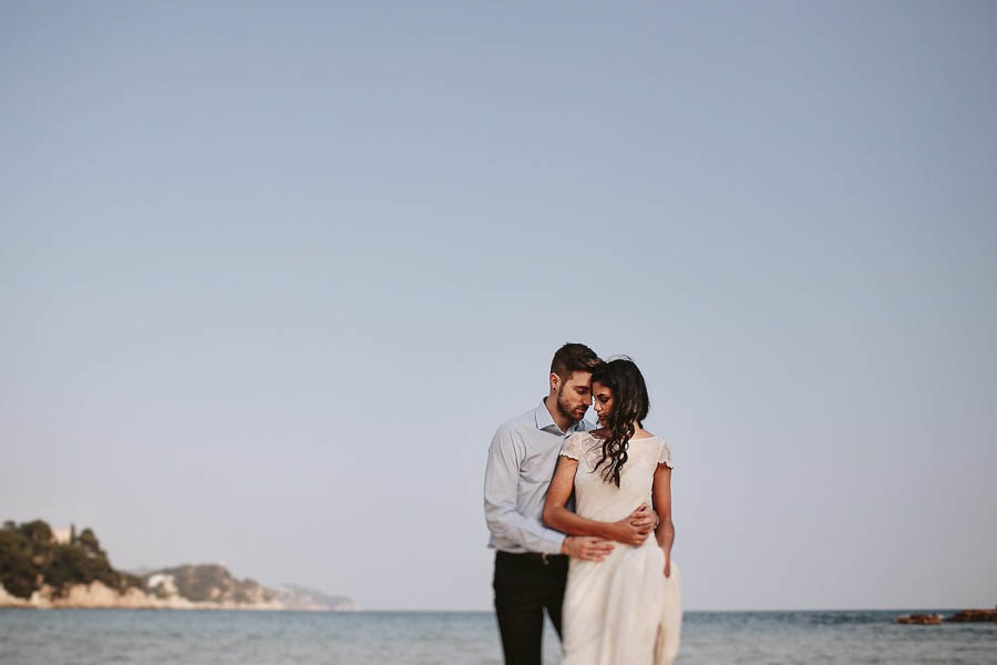 Ethereal-Barcelona-Beach-Wedding-Inspiration-29